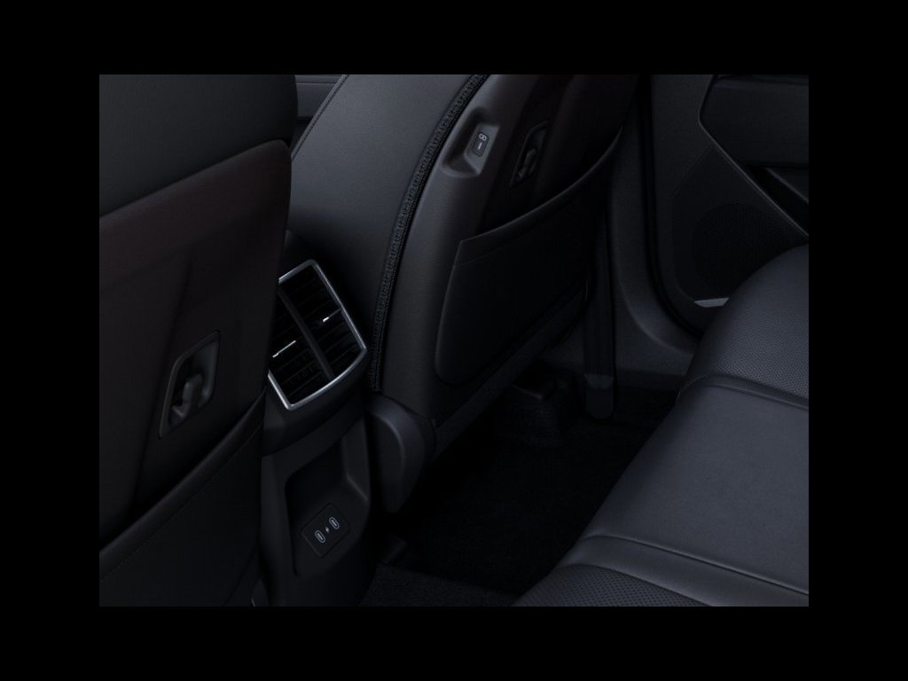 2027 Kia Sportage X-LINE 5DR SPORT UTILITY Slide 25