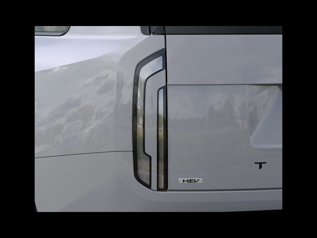 2027 Kia Telluride Hybrid X-LINE SX PRESTIGE 5DR SPORT UTILITY Slide 10